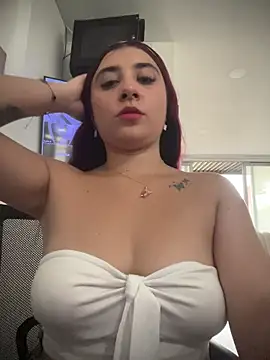 Snapshot of Nahomy_Benett chatting on 02-11-26, 11:37 Nahomy Benett online show from 02-11-26, 11:37