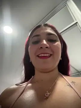 Snapshot of Nahomy_Benett chatting on 02-12-26, 11:27 Nahomy Benett online show from 02-12-26, 11:27