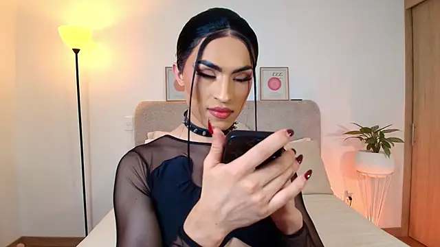 KarolPortellaa online show from 03-25-26, 11:11