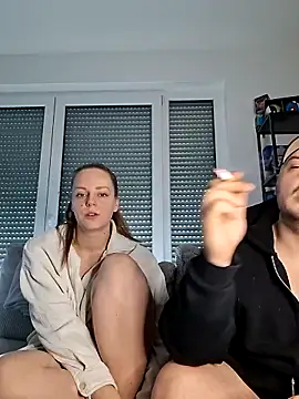 Snapshot of Larifari0406 chatting on 02-24-26, 12:25 Larifari0406 online show from 02-24-26, 12:25