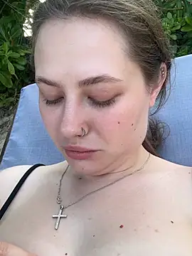 Snapshot of AsynaYuuki chatting on 02-07-26, 07:56 AsynaYuuki online show from 02-07-26, 07:56