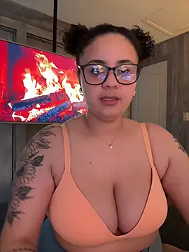 Snapshot of BabyChanntal chatting on 02-18-26, 09:44 BabyChanntal online show from 02-18-26, 09:44