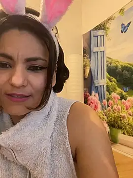 eva luz online show from 04-04-26, 08:50