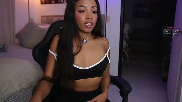 Snapshot of eimi_spacee chatting on 02-13-26, 12:17 eimi spacee online show from 02-13-26, 12:17