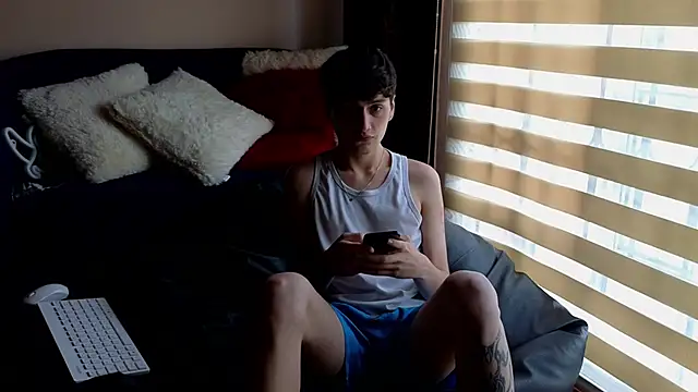 mrpicklesx23 online show from 02-02-26, 02:38