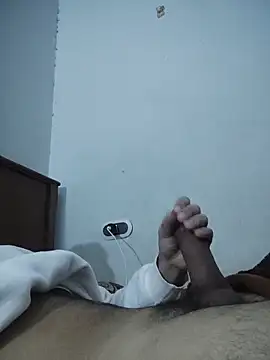 amirMohamed58 online show from 02-26-26, 04:39