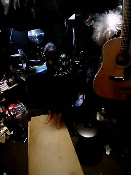 Snapshot of AllucyLu chatting on 02-15-26, 06:32 AllucyLu online show from 02-15-26, 06:32