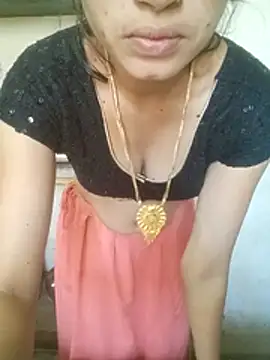 Snapshot of khushi_rawat chatting on 02-08-26, 04:38 khushi rawat online show from 02-08-26, 04:38