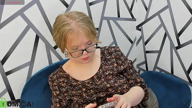 Snapshot of Lauraaa_Smith chatting on 02-13-26, 01:45 Lauraaa Smith online show from 02-13-26, 01:45