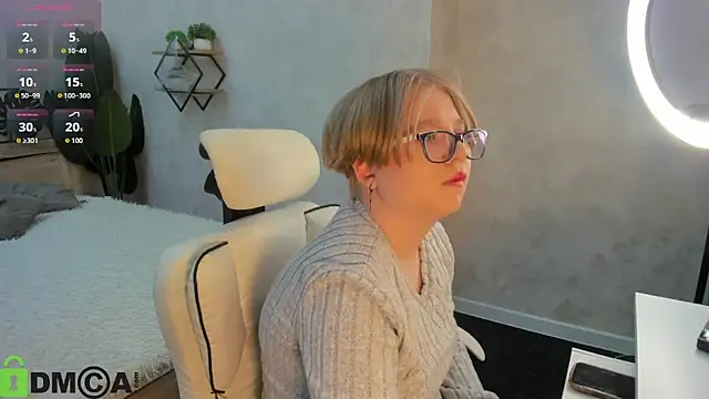 Snapshot of Lauraaa_Smith chatting on 02-25-26, 07:18 Lauraaa Smith online show from 02-25-26, 07:18