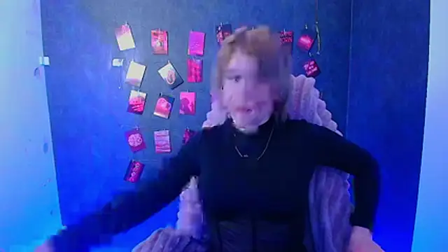 Snapshot of CuttieEmma chatting on 02-10-26, 07:01 CuttieEmma online show from 02-10-26, 07:01