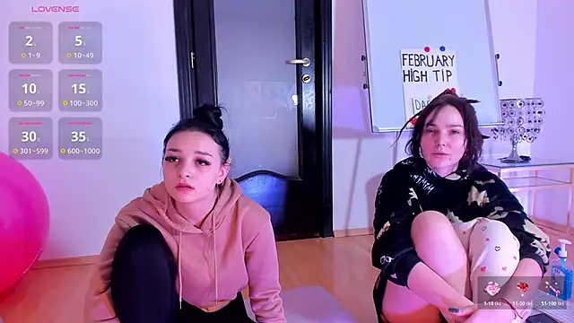 Snapshot of Peanaughty chatting on 02-28-26, 10:05 Peanaughty online show from 02-28-26, 10:05