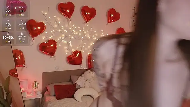 Snapshot of Courtney_C chatting on 02-07-26, 05:11 Courtney C online show from 02-07-26, 05:11