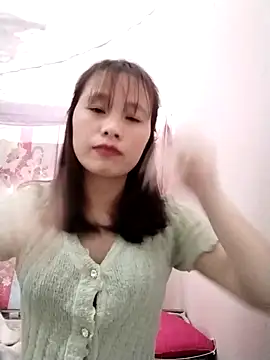 Snapshot of -Bami- chatting on 02-25-26, 07:29 -Bami- online show from 02-25-26, 07:29