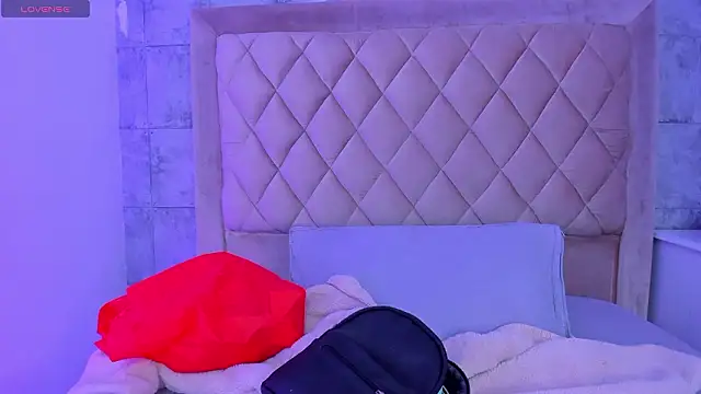 Snapshot of CleoFoxx_ chatting on 02-05-26, 02:00 CleoFoxx online show from 02-05-26, 02:00