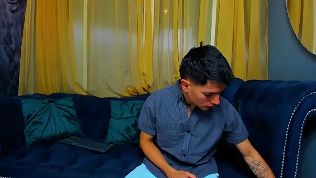 Aron pulse online show from 02-10-26, 01:15