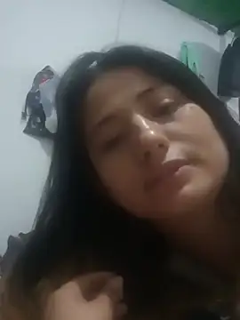 Snapshot of Lati162 chatting on 08-04-26, 01:25 Lati162 online show from 08-04-26, 01:25