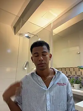 Snapshot of alexander_eros chatting on 02-07-26, 01:09 alexander eros online show from 02-07-26, 01:09