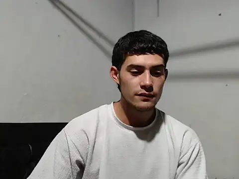 Snapshot of jhayko22 chatting on 02-10-26, 06:39 jhayko22 online show from 02-10-26, 06:39