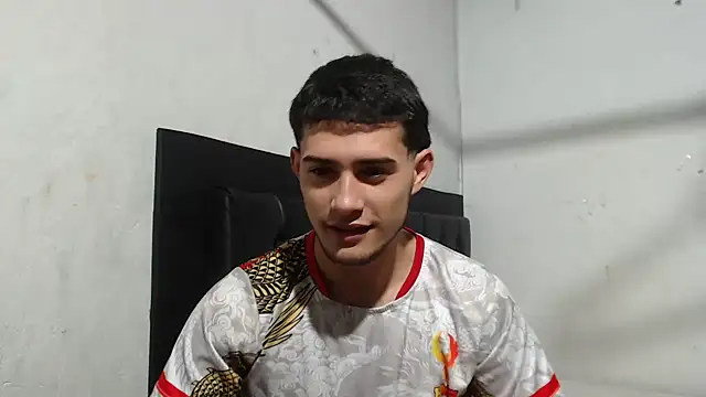 Snapshot of jhayko22 chatting on 02-17-26, 08:44 jhayko22 online show from 02-17-26, 08:44