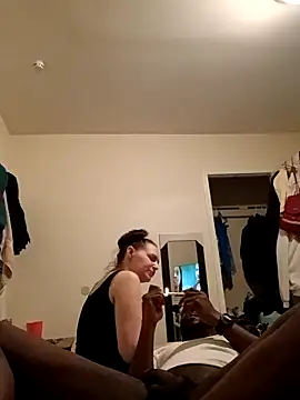 Snapshot of StrangeModel45 chatting on 02-21-26, 04:57 StrangeModel45 online show from 02-21-26, 04:57