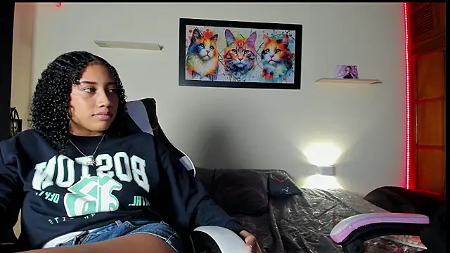 Snapshot of meredit_cris23 chatting on 02-15-26, 02:52 meredit cris23 online show from 02-15-26, 02:52