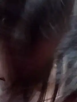 Snapshot of Marui-1 chatting on 02-22-26, 02:04 Marui-1 online show from 02-22-26, 02:04