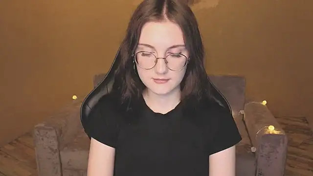 Snapshot of VixenLight chatting on 02-02-26, 01:48 VixenLight online show from 02-02-26, 01:48