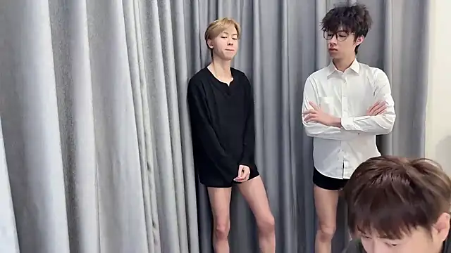 No 1MiaoMiao-Kk online show from 02-10-26, 11:36