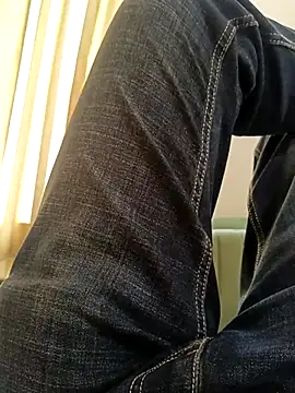 Snapshot of Romantic_rakesh_12 chatting on 02-11-26, 08:19 Romantic rakesh 12 online show from 02-11-26, 08:19