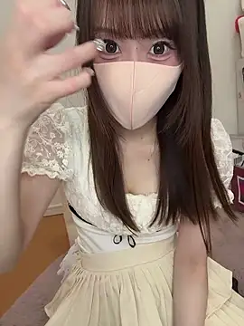 Snapshot of momo_mm chatting on 06-30-26, 04:02 momo mm online show from 06-30-26, 04:02