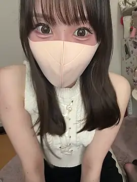 Snapshot of momo_mm chatting on 07-17-26, 01:01 momo mm online show from 07-17-26, 01:01