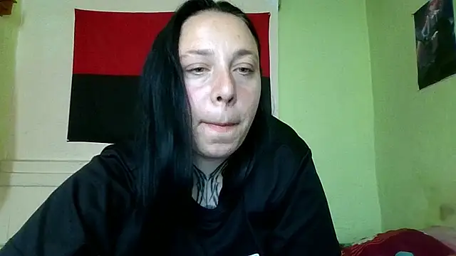 Snapshot of MillaSourety chatting on 06-13-26, 11:19 MillaSourety online show from 06-13-26, 11:19