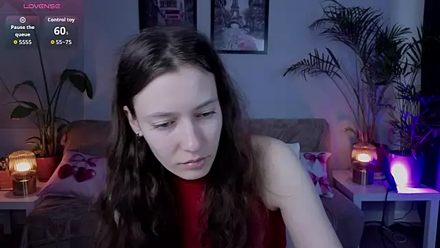 VioletaBloom online show from 02-15-26, 07:16