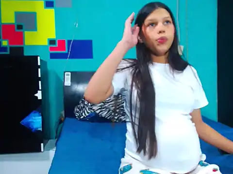 Snapshot of analyn-2027 chatting on 02-26-26, 03:05 analyn-2027 online show from 02-26-26, 03:05