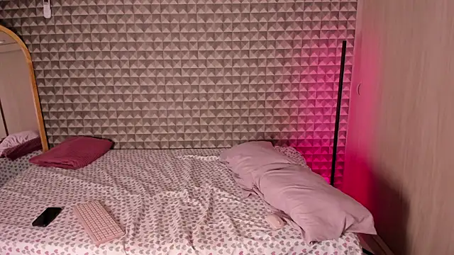 Snapshot of Keinner_BigDick chatting on 02-04-26, 07:31 Keinner BigDick online show from 02-04-26, 07:31