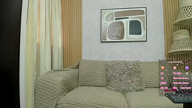 Snapshot of Kitty_Wild_19 chatting on 02-24-26, 08:07 Kitty Wild 19 online show from 02-24-26, 08:07