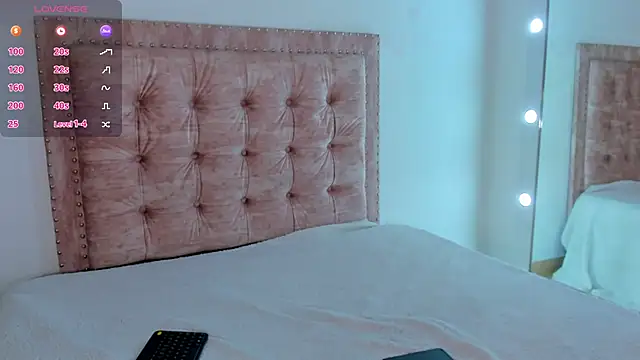 Jennifer Lee  online show from 03-29-26, 03:17