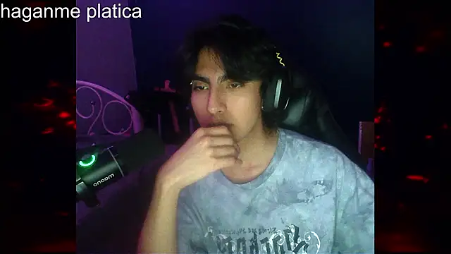 Snapshot of KonanStrip chatting on 02-10-26, 04:16 KonanStrip online show from 02-10-26, 04:16