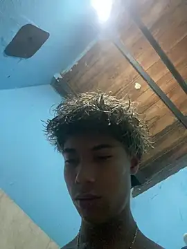 Snapshot of Adan21_cm chatting on 02-03-26, 12:20 Adan21 cm online show from 02-03-26, 12:20