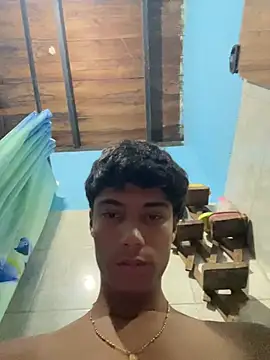Snapshot of Adan21_cm chatting on 08-01-26, 05:18 Adan21 cm online show from 08-01-26, 05:18