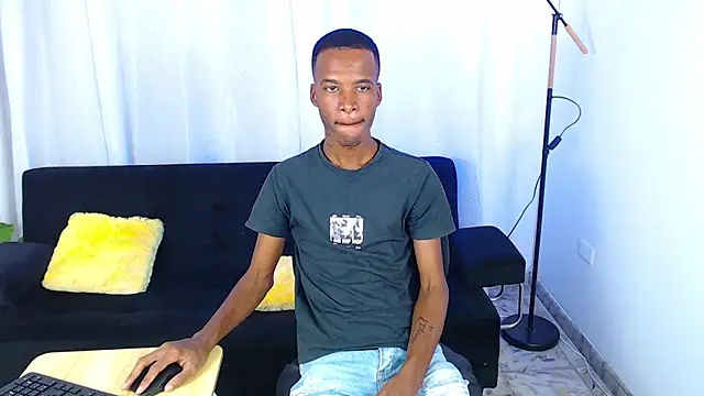 gusy 18 online show from 02-25-26, 08:18