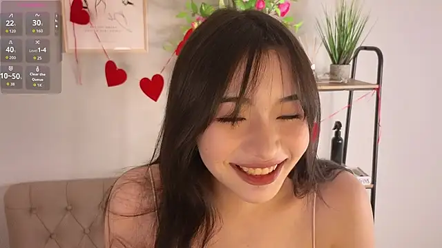 Snapshot of Noiry_Vuvez chatting on 05-30-26, 08:06 Noiry Vuvez online show from 05-30-26, 08:06