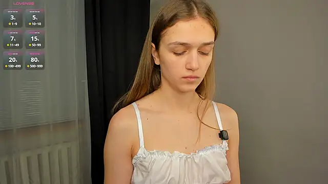 JuliannaLeiding online show from 02-07-26, 07:06