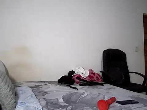 Snapshot of Suger-Boobs chatting on 02-14-26, 05:21 Suger-Boobs online show from 02-14-26, 05:21