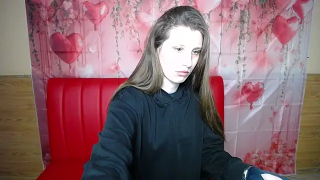 Snapshot of LilianaShine chatting on 02-04-26, 12:11 LilianaShine online show from 02-04-26, 12:11