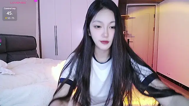 Snapshot of BeiBeiiiii chatting on 02-21-26, 09:54 BeiBeiiiii online show from 02-21-26, 09:54