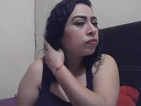 Snapshot of DalilahMx chatting on 02-25-26, 02:48 DalilahMx online show from 02-25-26, 02:48