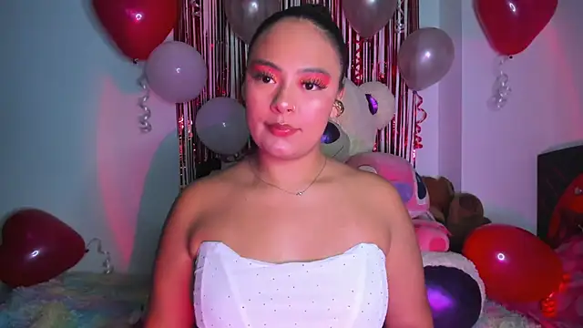 Snapshot of Kylievoos chatting on 02-12-26, 11:22 Kylievoos online show from 02-12-26, 11:22