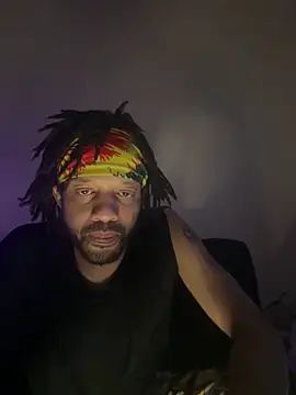 Snapshot of magic_man1085 chatting on 02-04-26, 06:14 magic man1085 online show from 02-04-26, 06:14